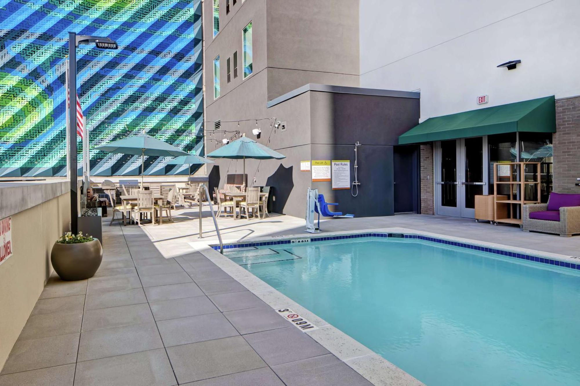 Home2 Suites By Hilton Charlotte Uptown Ngoại thất bức ảnh